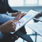 data online digital-tablet graf_freepik