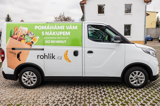 /media/19048/rohlík_elektroauta_2