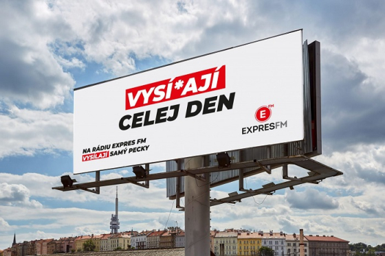 /media/22479/ooh-expres-fm-1-scaled-1536x1024