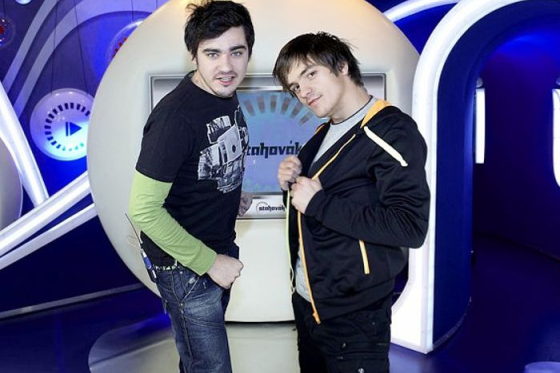 /media/rrsa0ynt/vojtěch-kotek-a-jiří-mádl-stěhovák_tv-nova