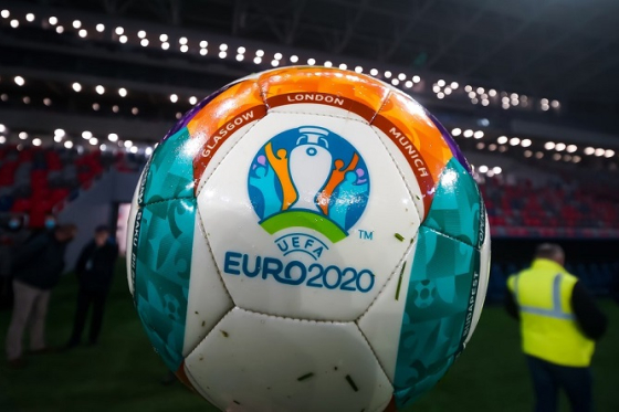 /media/17169/fotbal_euro-2020_shutterstock
