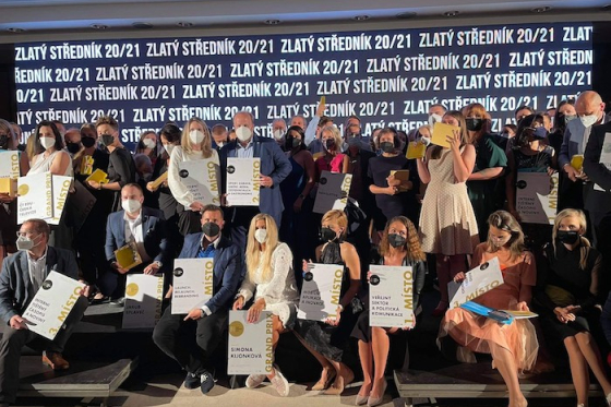 /media/18077/zlatystrednik2020_2021