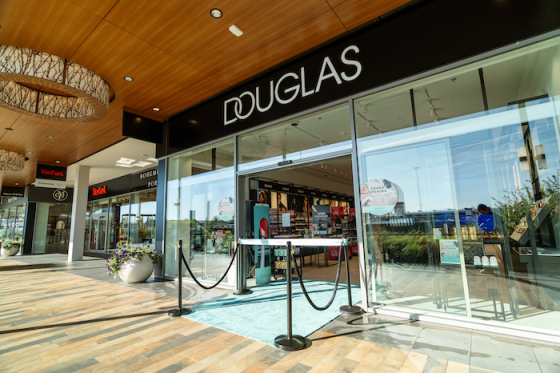 /media/juzl4lvf/douglas