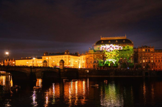 /media/dt0nmmzl/pilsner_urquell_na-rodni-divadlo_lw-01594