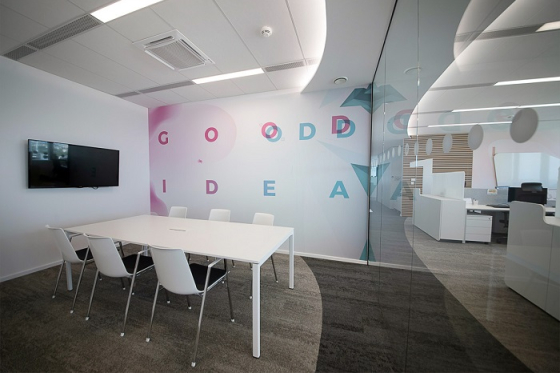 /media/6801/wallmarketing_notino-14