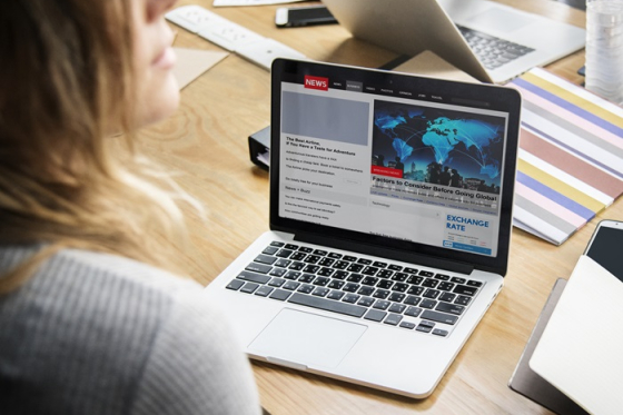 /media/3zcev5ef/online-news_freepik