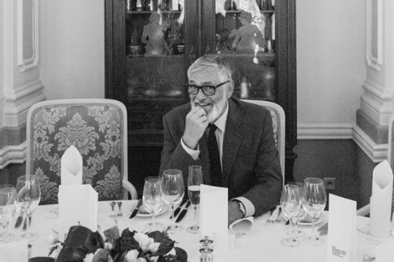 /media/vaxhv3ev/mff-kv_jiri-bartoska_pieta