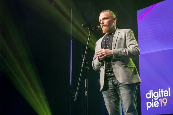 /media/8508/peter_surin-digital_pie-1