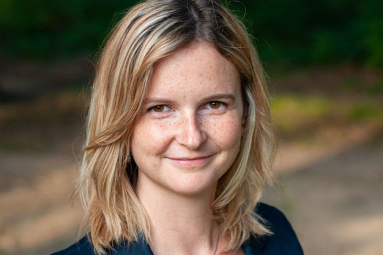 /media/19340/axis_lenka_peřinová