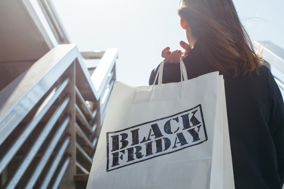 /media/10998/blackfriday_shutterstock