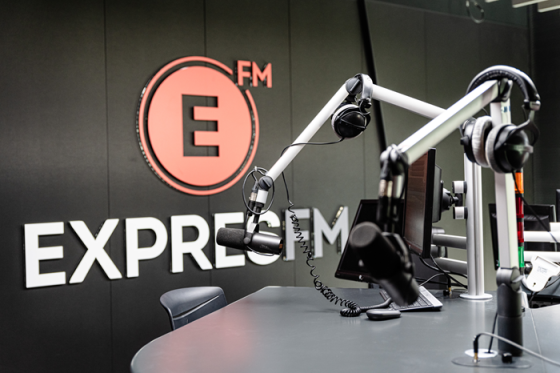 /media/brqjnku0/studio-expres-fm