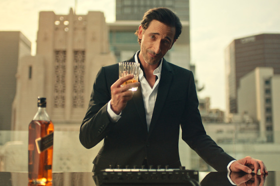 /media/18200/johnniewalker_adrien-brody_walkersp