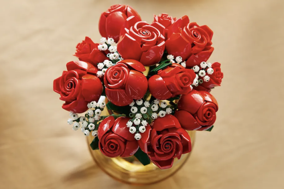 /media/qkudnw2z/lego_roses