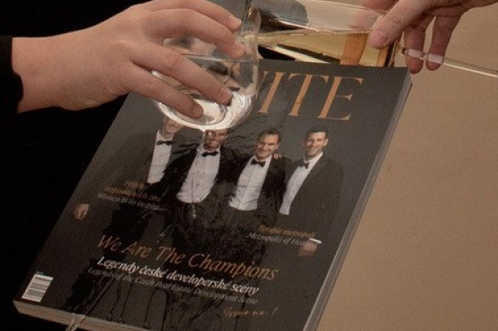 /media/5grd45ea/suite