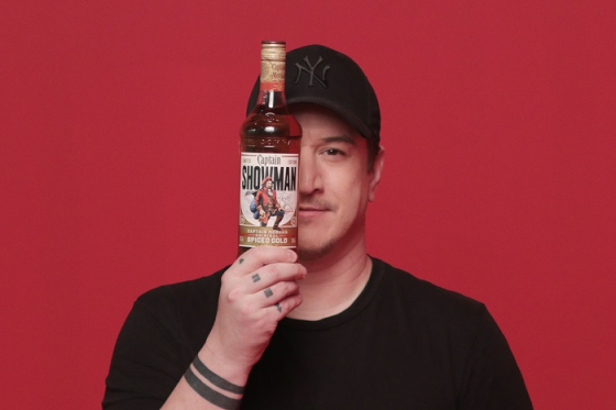 /media/8511/captain_showman