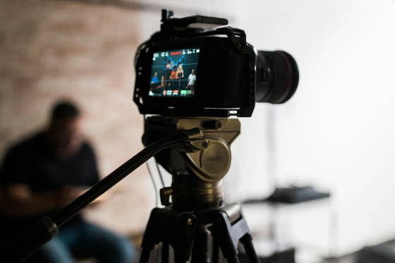 video_influencer_unsplash