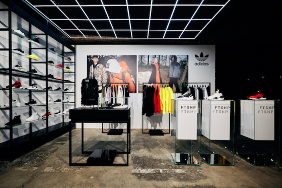 /media/6050/footshop_eyelevel_4