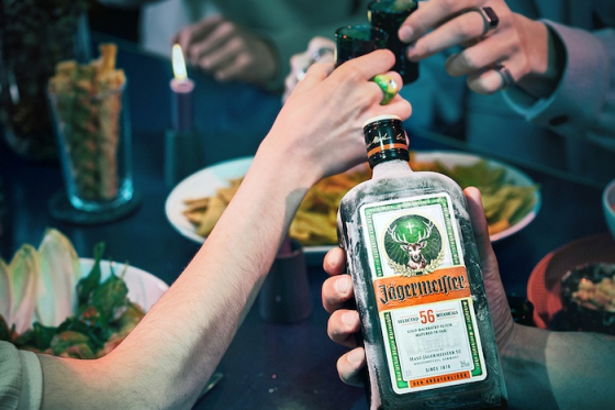 /media/4oecpokf/jagermeister_vizua