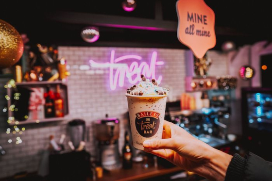 /media/yabpqqip/baileys_treatbar