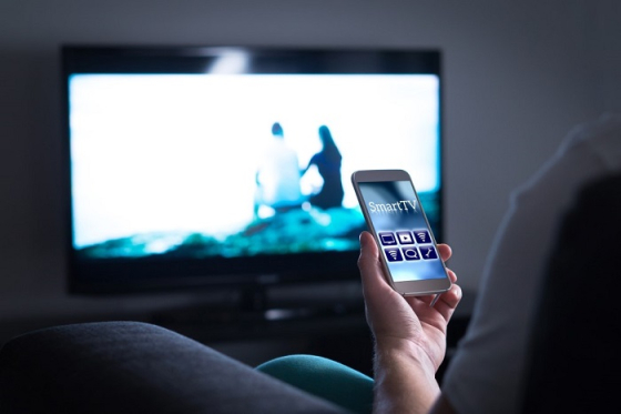 /media/9095/tv-a-smart-phone