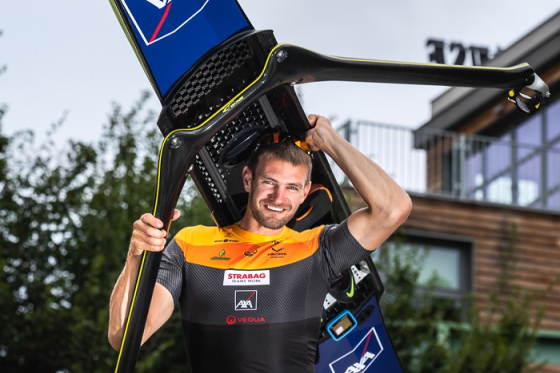 /media/9591/ondra-synek-axa