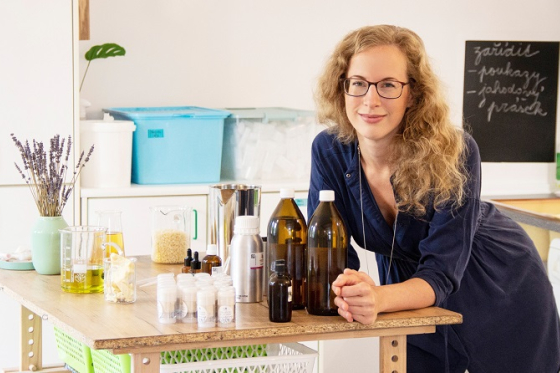 /media/10481/biorythme_aneta2_fotila-kristina-černá