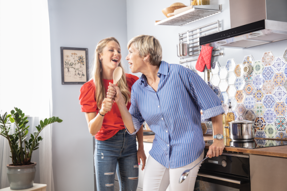 /media/18798/mora_podzimni_kampan_image_slider