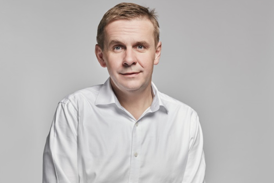 /media/4xzd50bm/robert_casensky