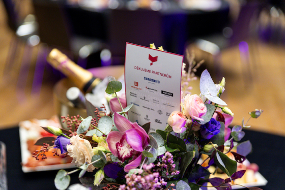 /media/1cqfxl4o/fenixcontent