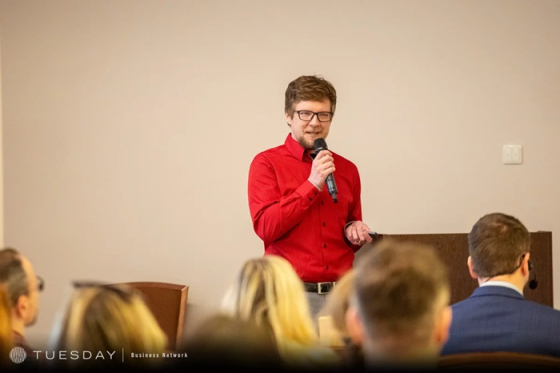 /media/oz5bmrnw/adam-spina-brandstorming-2025-8