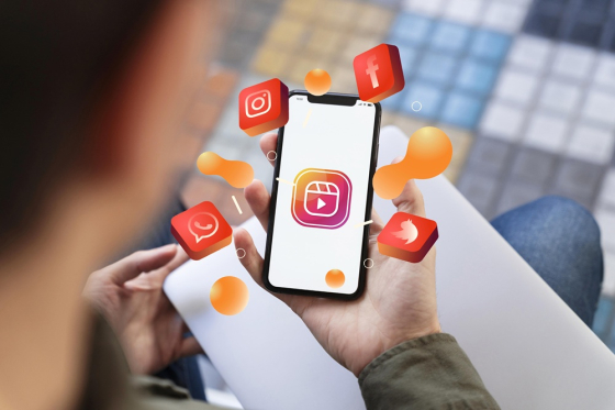 social media_freepik