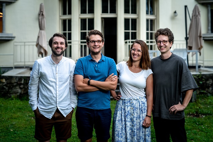 /media/14038/zakladatele-brain-one