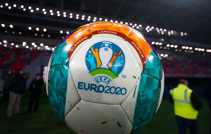/media/17169/fotbal_euro-2020_shutterstock