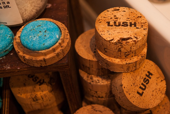 /media/7869/lush_korkový_obal