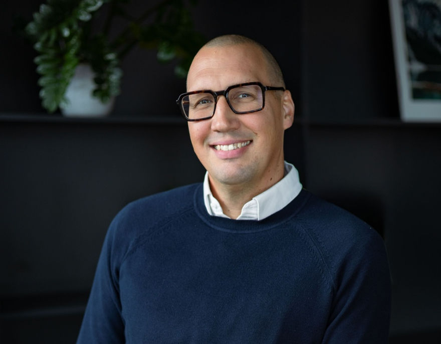 Jan Bambas_UM_Omnicom