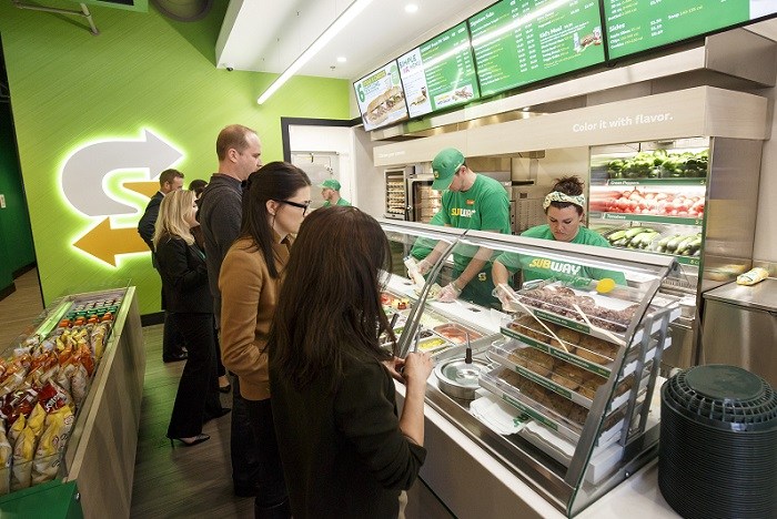 /media/10343/subway_fresh-forward_2