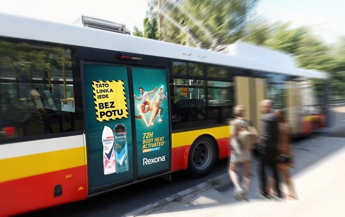 /media/dxfm1ug2/01-rexona-bus-dveře-cz
