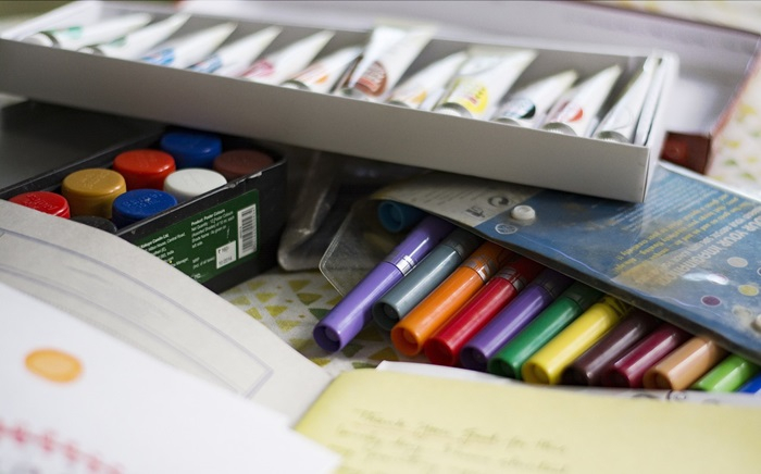 /media/dbejvhv1/skolni-pomucky_papirnictvi_pixabay