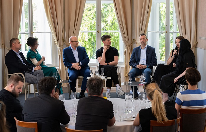 /media/24970/fénix-media_panel