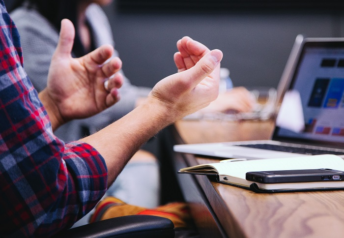 /media/23910/jednani_pc_meeting_unsplash