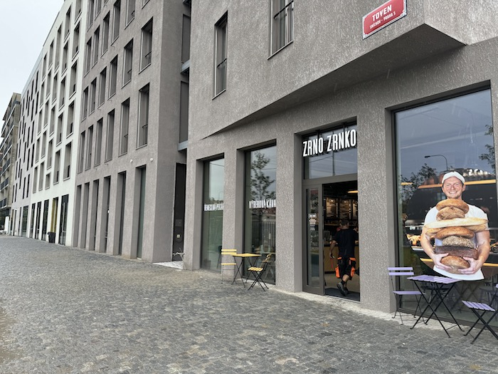 /media/5qfl4d3a/smichovcity_zrnozrnko