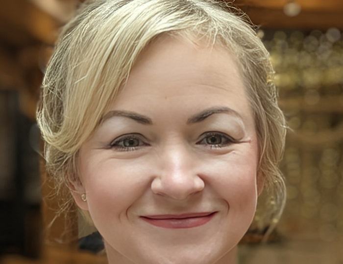 /media/24100/hana-halvorsen-banks