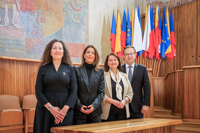 /media/24750/uk_cedmo_google2