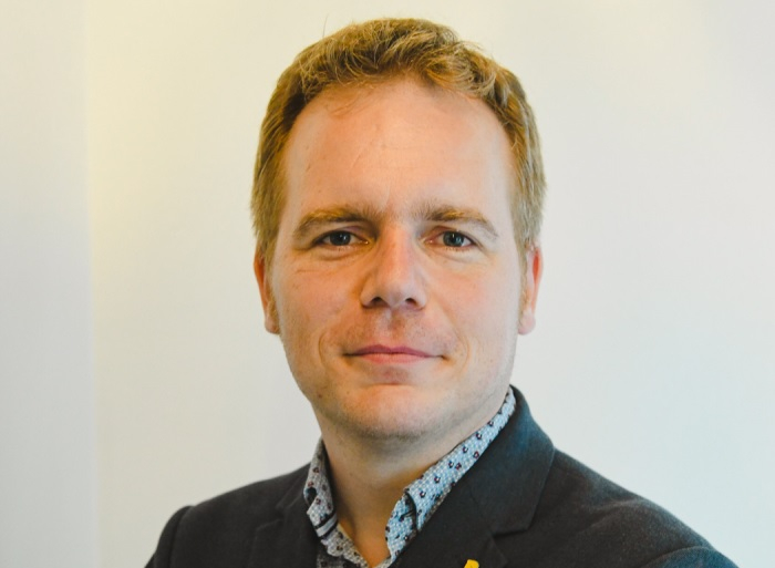 /media/26270/martin-luhan-web-2-of-3