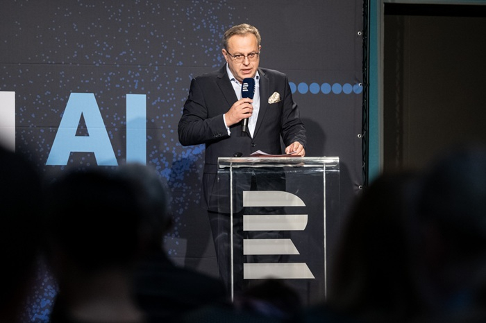 /media/tj0lioub/václav-moravec_khl0470-websize