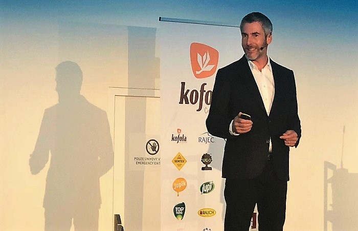 /media/5598/sean-chenecey