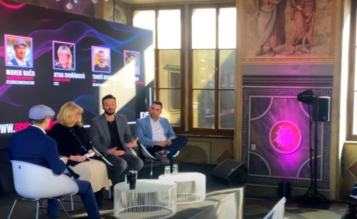 /media/sakd04j0/internationa-ecommerce-summit-e15