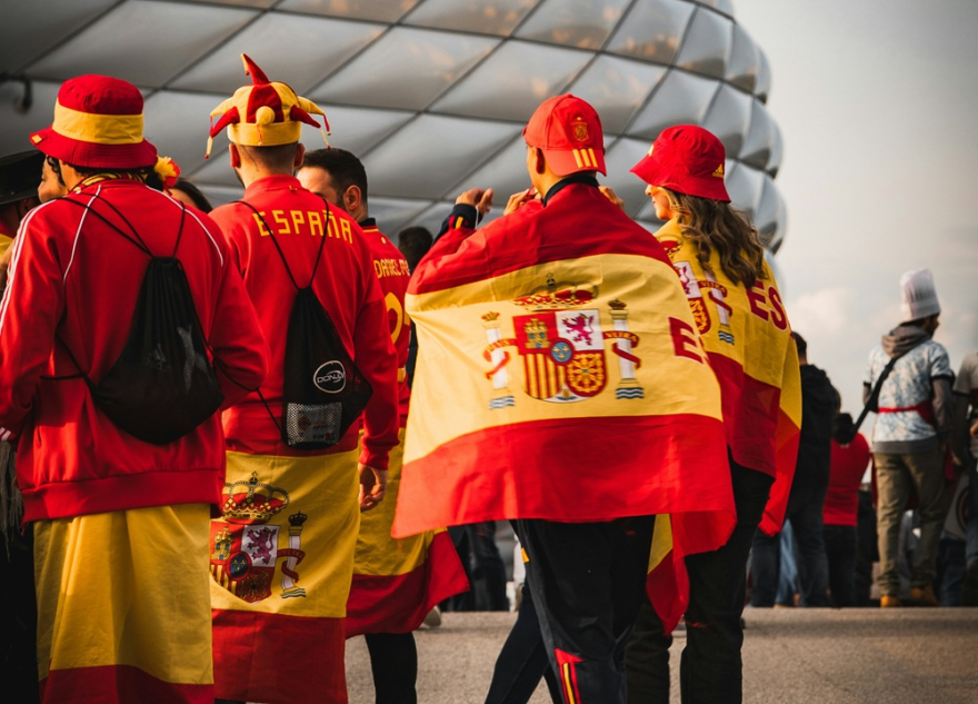 Spanelsko fanousci-unsplash