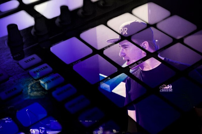 /media/1812/dance-radio_roxtar