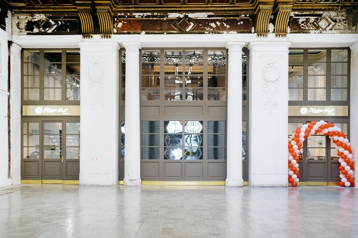 /media/10574/pizzahut_masarykovonadrazi_4